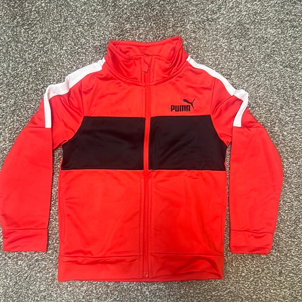 Kids puma jacket size 6